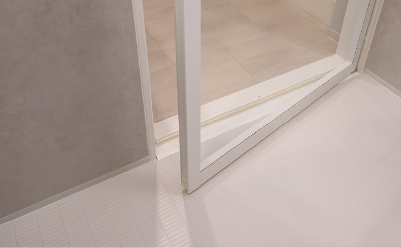 リフレイムドア