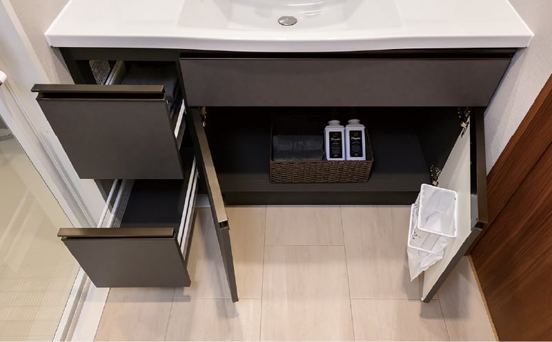 下部キャビネット